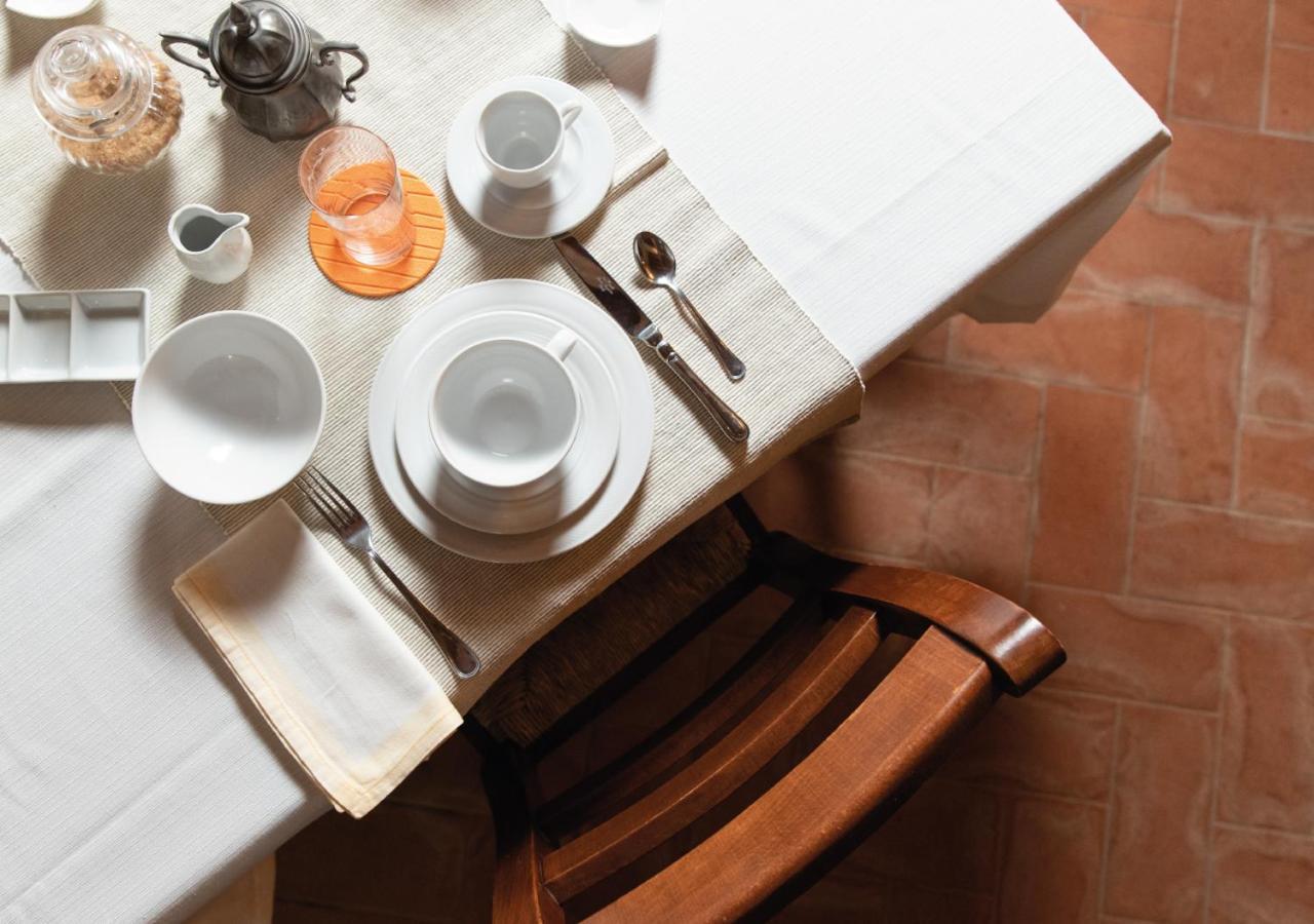 Il Sorgituro - Agriturismo Postiglione Exteriör bild