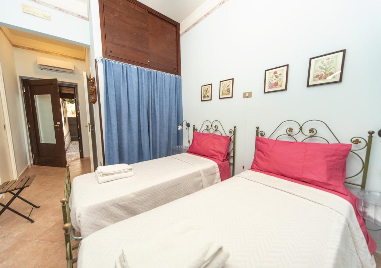 Il Sorgituro - Agriturismo Postiglione Exteriör bild