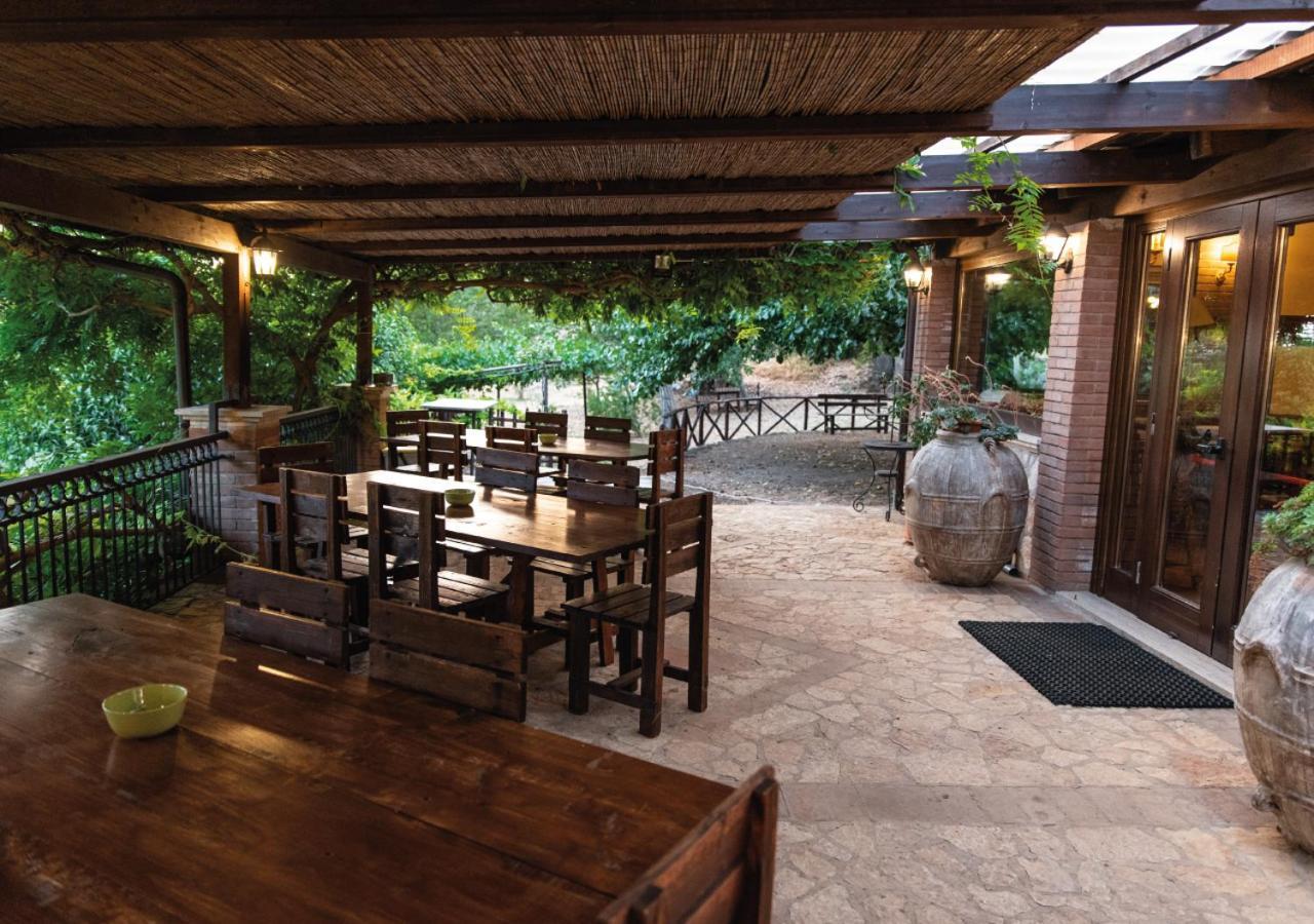 Il Sorgituro - Agriturismo Postiglione Exteriör bild